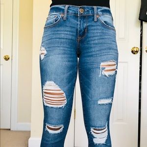 Medium Washed ripped jeans